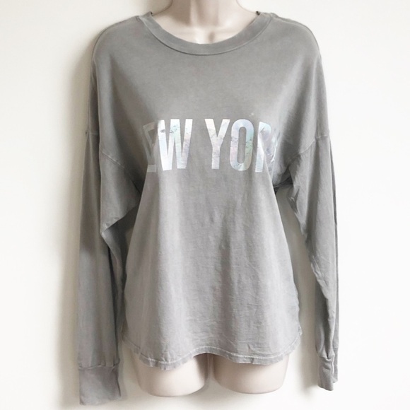 🆕 wild fable New York graphic long sl… - Picture 3 of 13